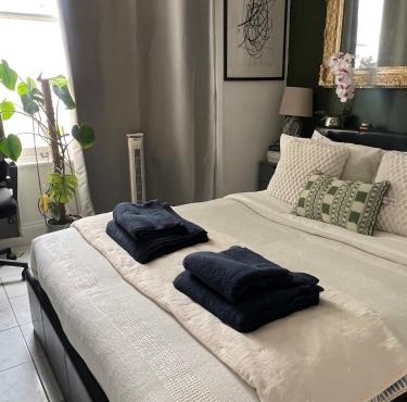 Bright studio in Fulham