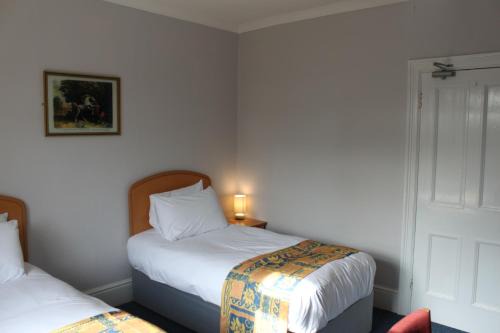 Brookside Lodge