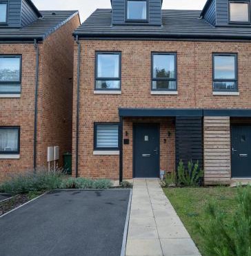 Chapel Waters Sleeps 6 with Private Parking