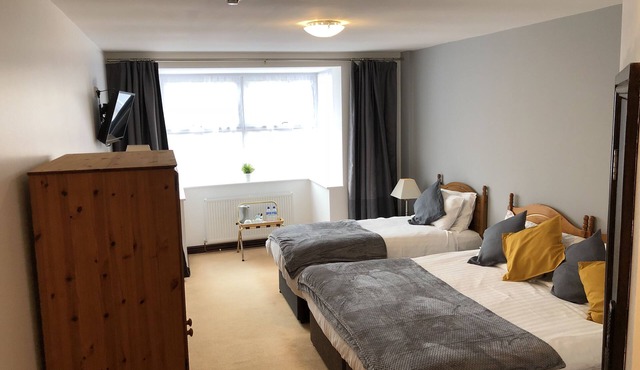 Clee Hotel