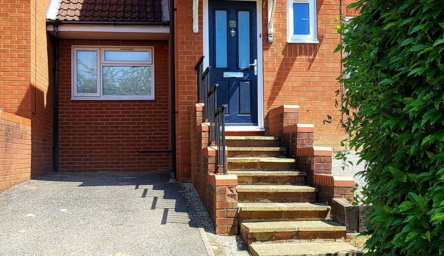 Comfortable 4BR House -Families, Groups & Business