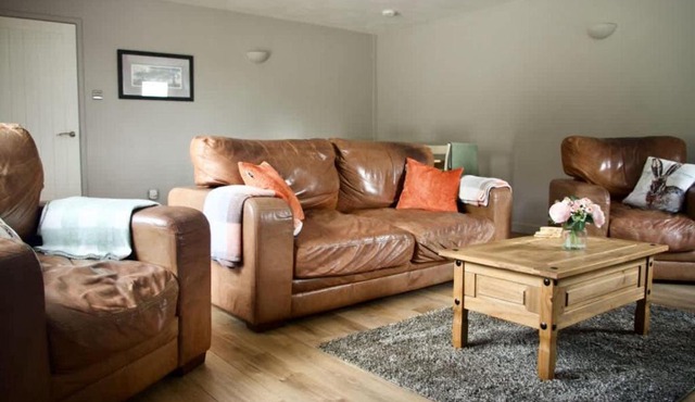Converted Stables at Peaceful Family Farm Stay