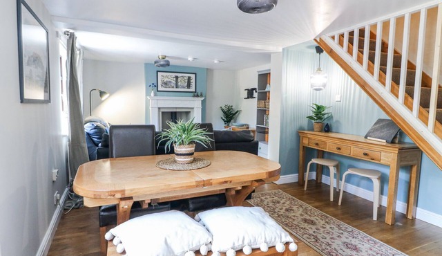 Corner Cottage
