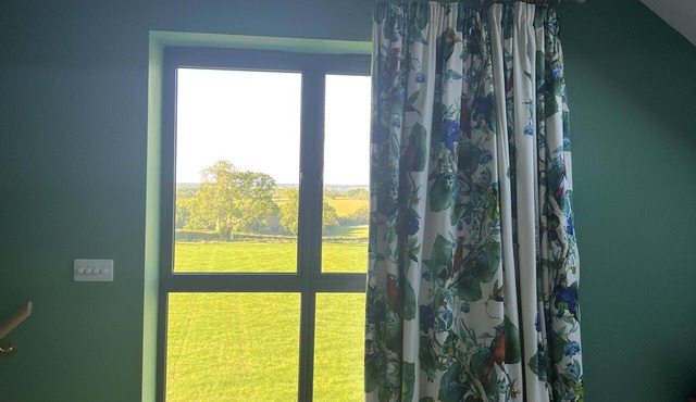 Cozy Bruton Studio With Stunning Views in Bruton