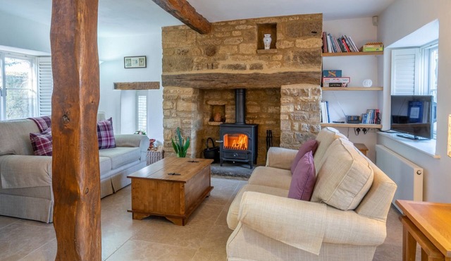 Crofter's Barn - sleeps 2 guests in 1 bedroom