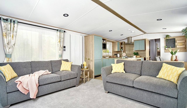 Diamond 3 Bed Caravan Hot Tub