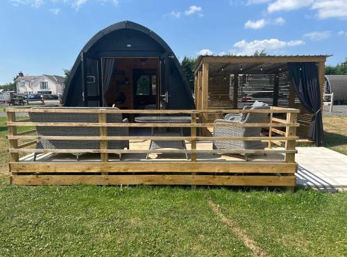 Dolafon Luxury Glamping Pod 7 With Hot Tub