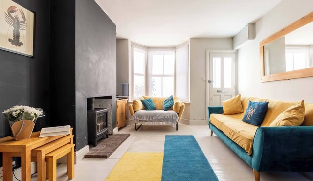 Fig Tree Cottage is a cosy, two bedroom house, situated in the relaxing seaside town of Whitstable.