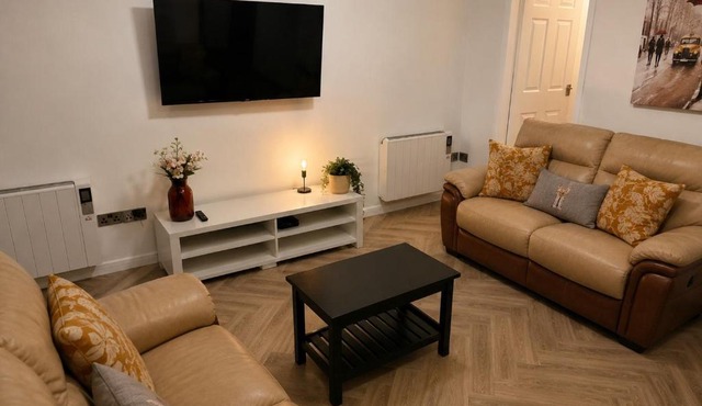 Grimsby Central Stay