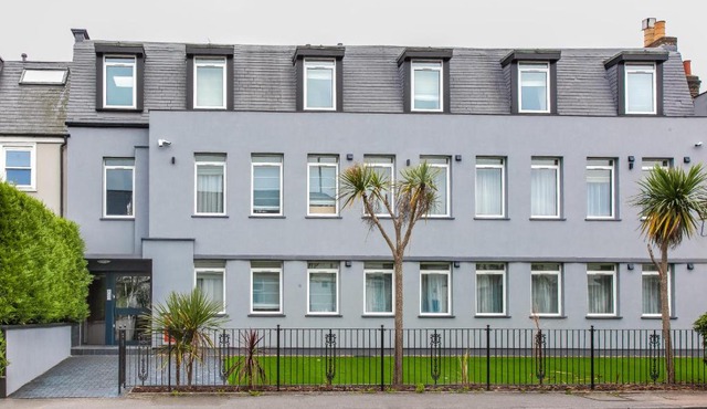 Hampton Suites Serviced Apartments