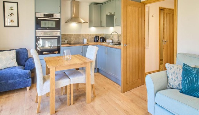 Host & Stay - Cobnut Barn