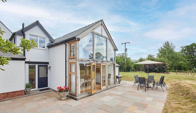 Host & Stay | Merrow Cottage