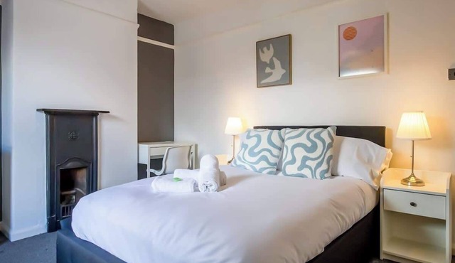 Ideal for Contractors | Free Wi-Fi | Sleeps 7!