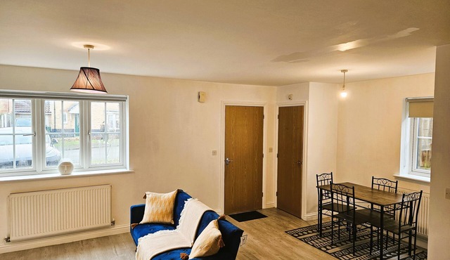 Impeccable 2-bed House in Basildon in Basildon