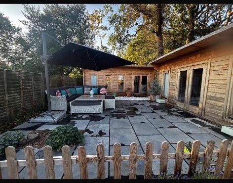 Log Cabin