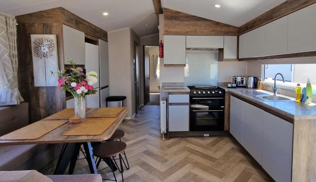 Lua's Place, West Sands, Seal Bay Resort