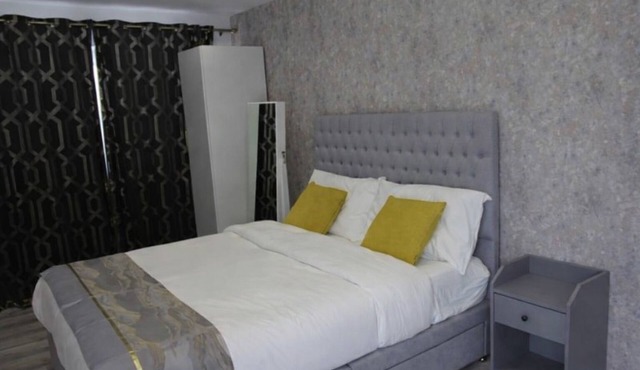 Mini Cosy Studio Flat Milton Keynes
