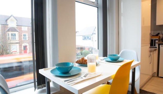 Modern Hideaway Sleek 2BR Apartment Private Garden Views