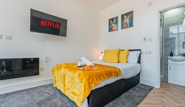 Modern Studio Apartment A with Self Check-In & Fast WiFi in Ilkeston