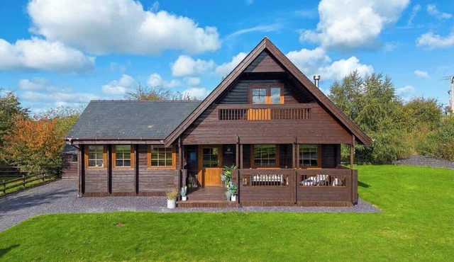 Quiet Anglesey Cabin | Wood Burner | Parking