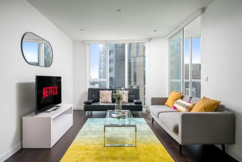 River View 2BR 2BA Central London Family-Friendly