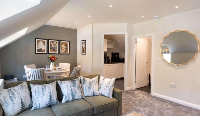 Riverside Congleton Flat, Free Parking, Nr Peaks in Congleton