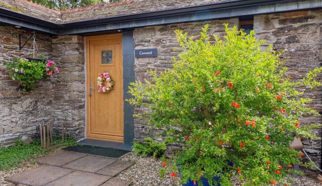 Rural Cornish Retreat with Wood Burner & Countryside Views