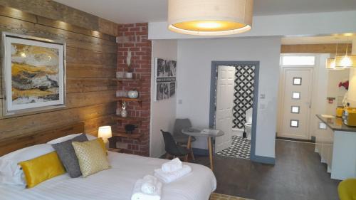 Sandy Toes Accommodation in Par