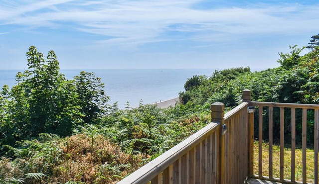 Seaview Two - UK50166