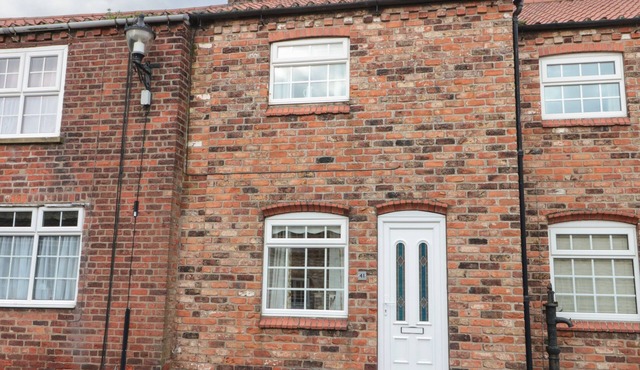 SHELL SEEKER COTTAGE, country holiday cottage in Sewerby