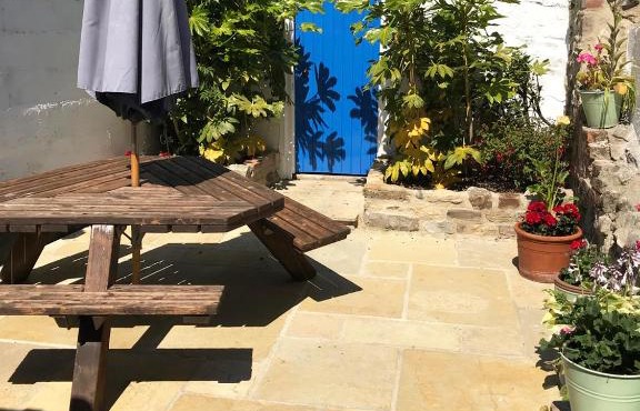 Silver Cottage, Central Lyme Regis, No Car Required, Dogs Welcome