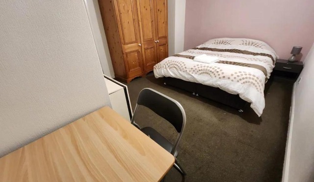 Spacious Double Bedroom TDB Manchester