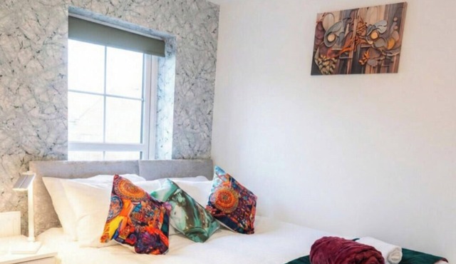 Spacious Home for Groups, Sleeps 8