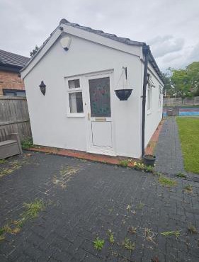 Studio Flat - 5 mins from Manchester Airport in Baguley