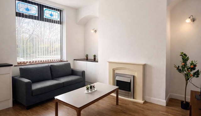 Stylish 3BR Stay with Garden & Parking
