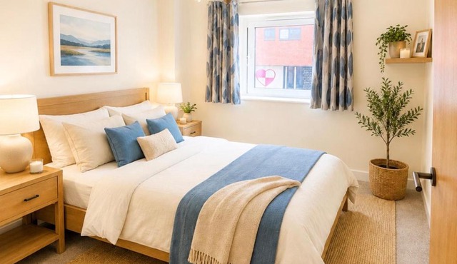 Stylish Wrexham City Centre 1 Bedroom Apartment Sleeps 4