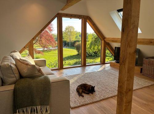 The Loft, 1 bed space with private parking