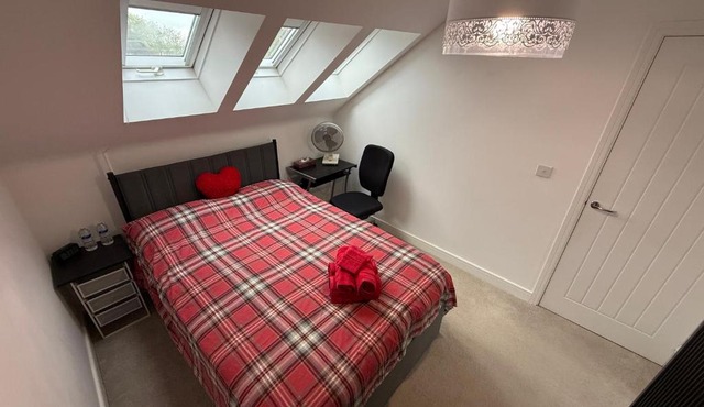 The Trinity - Double Bed Suite 2 with Study and Ensuite