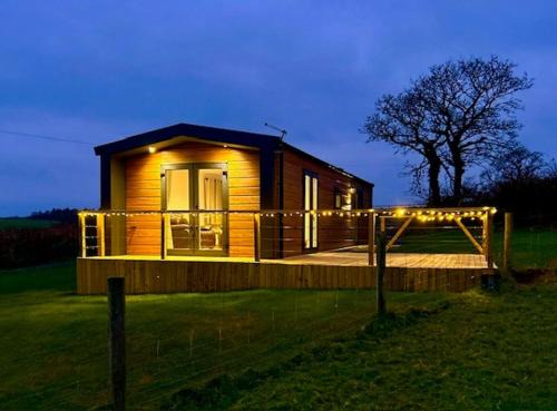 Tor Lodge, Oak Tree Lane