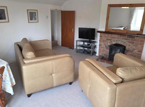 Two Bed First Floor Apartment in Village location