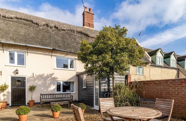 2 bedroom accommodation in Sea Palling