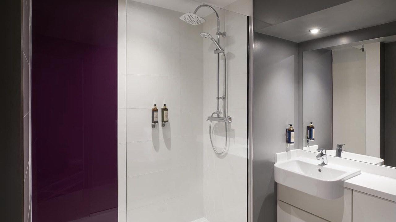Photo of Bathroom in City Centre Glasgow