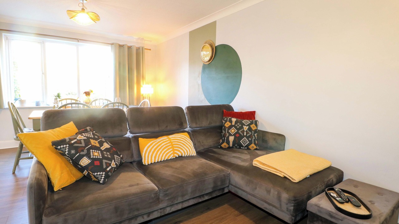 Photo of Livingroom in Farnham