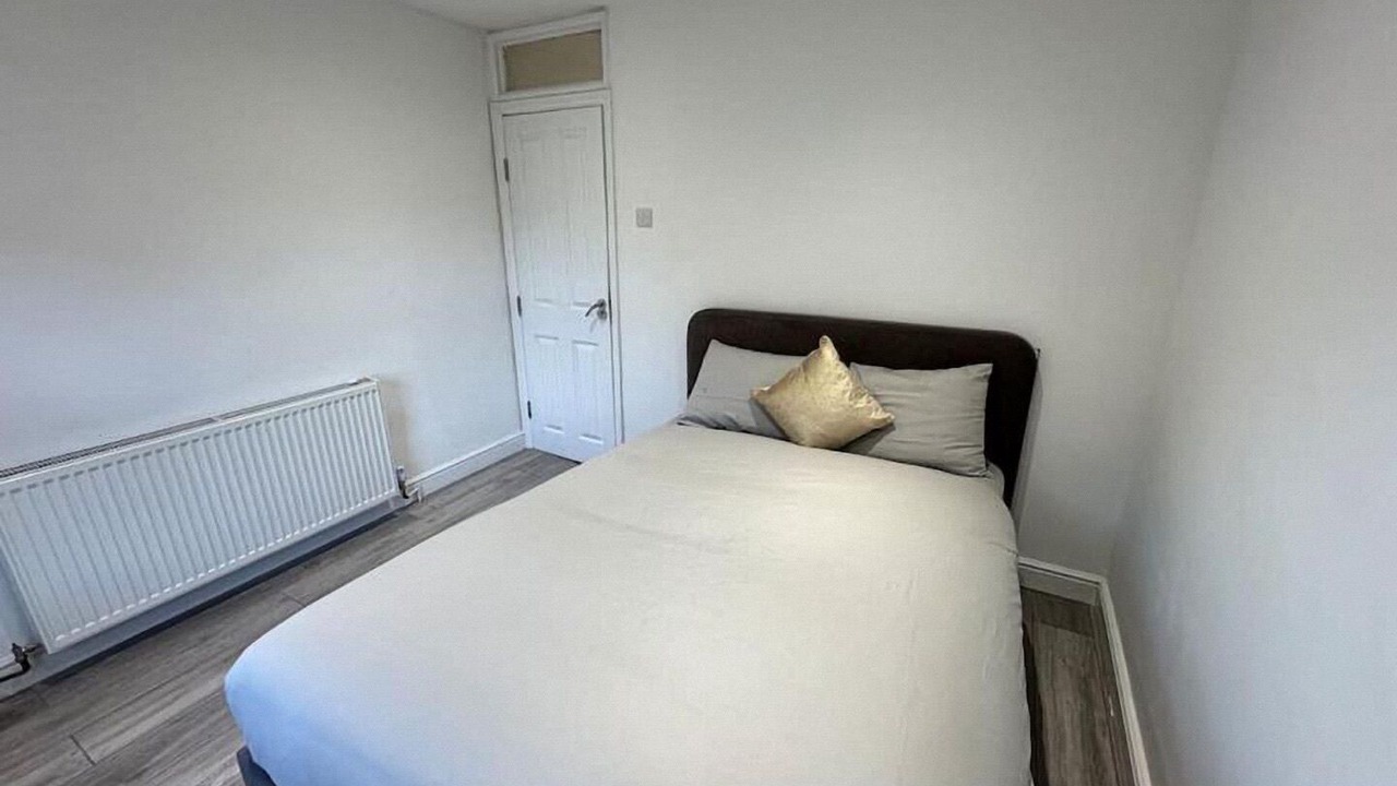Photo of Bedroom in Seven Sisters