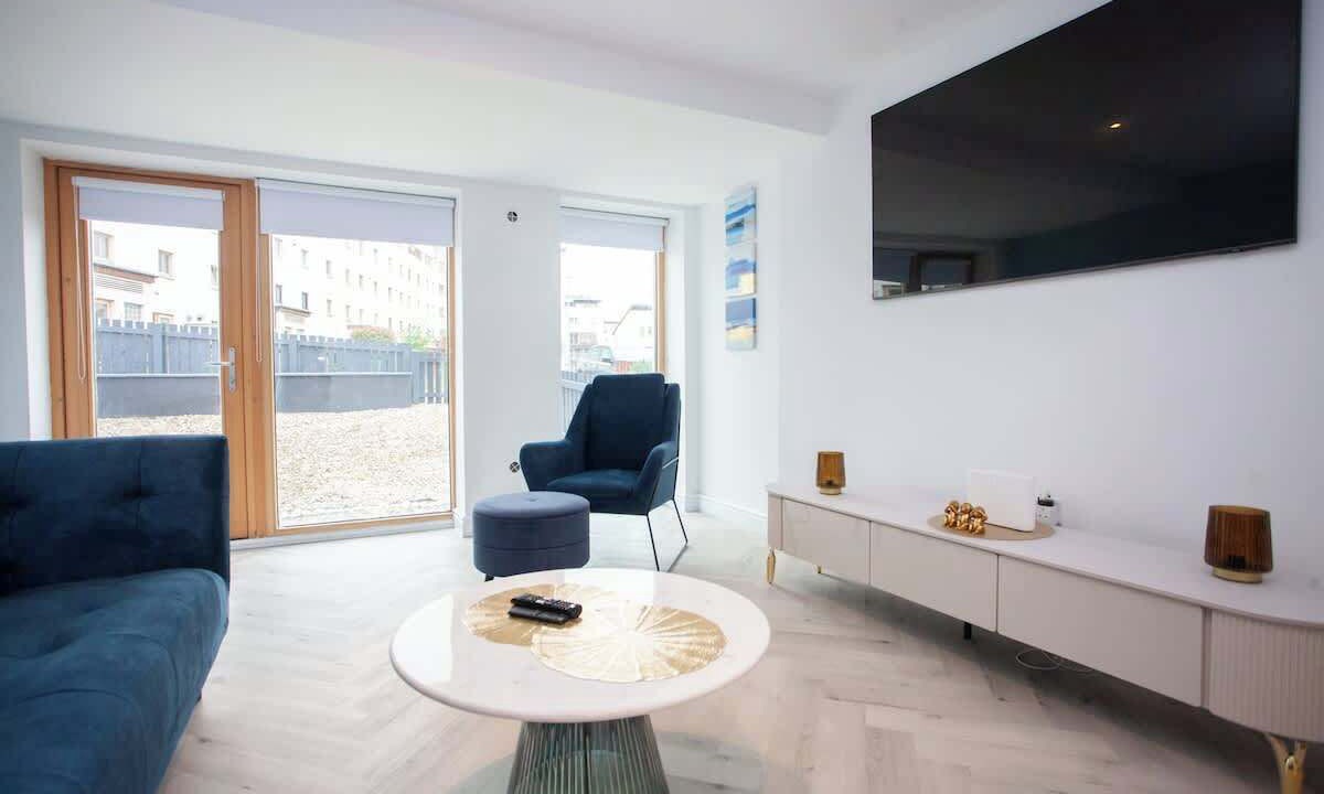 Photo of Livingroom in North West
