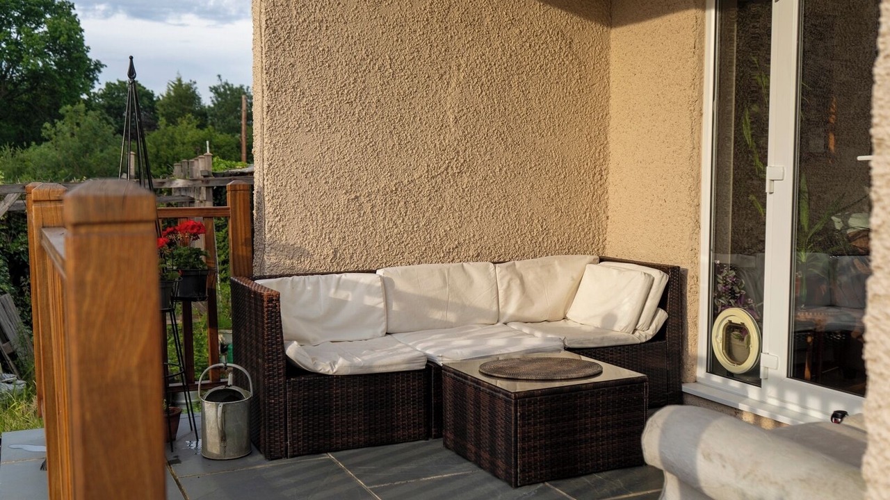 Photo of Patio Balcony in Chiddingfold