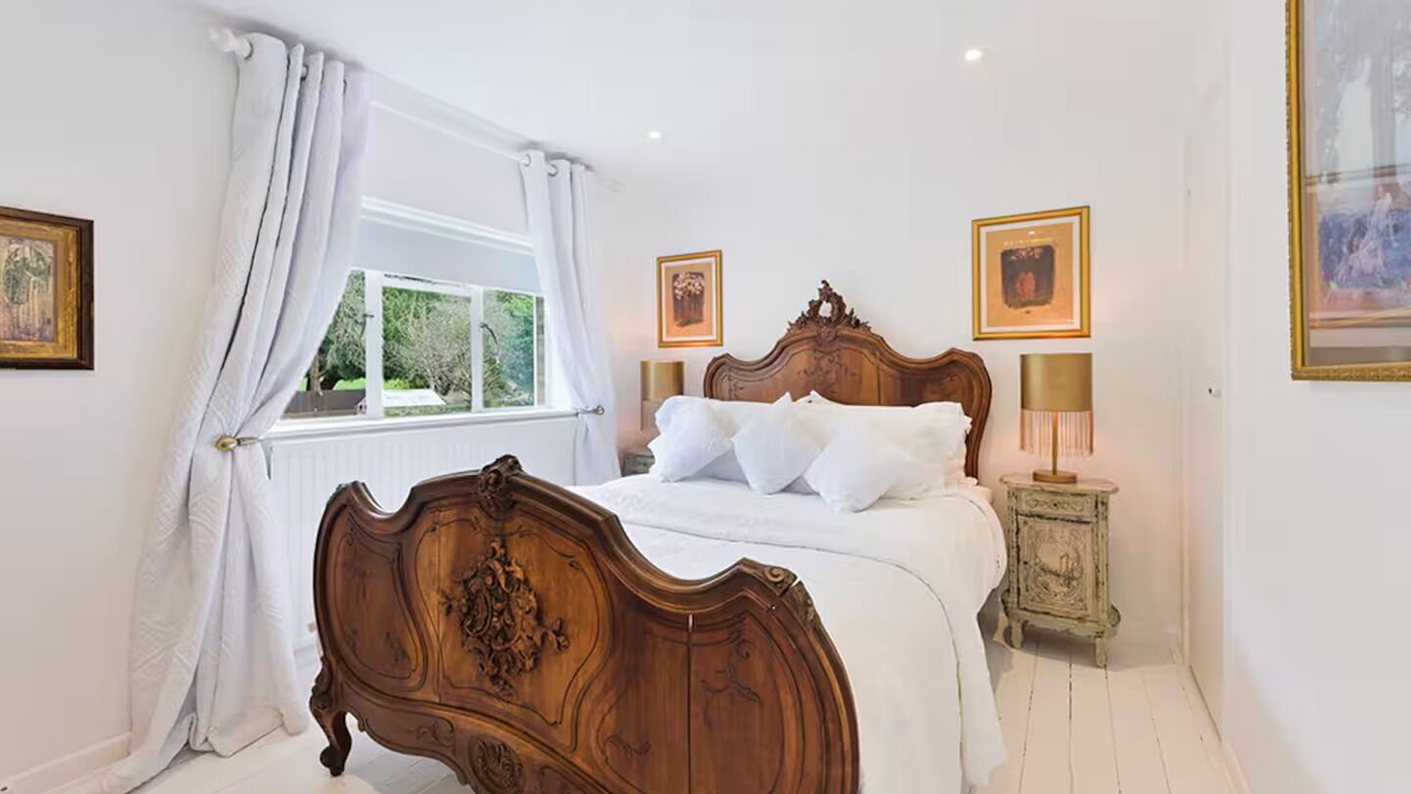 Photo of Bedroom in Esher