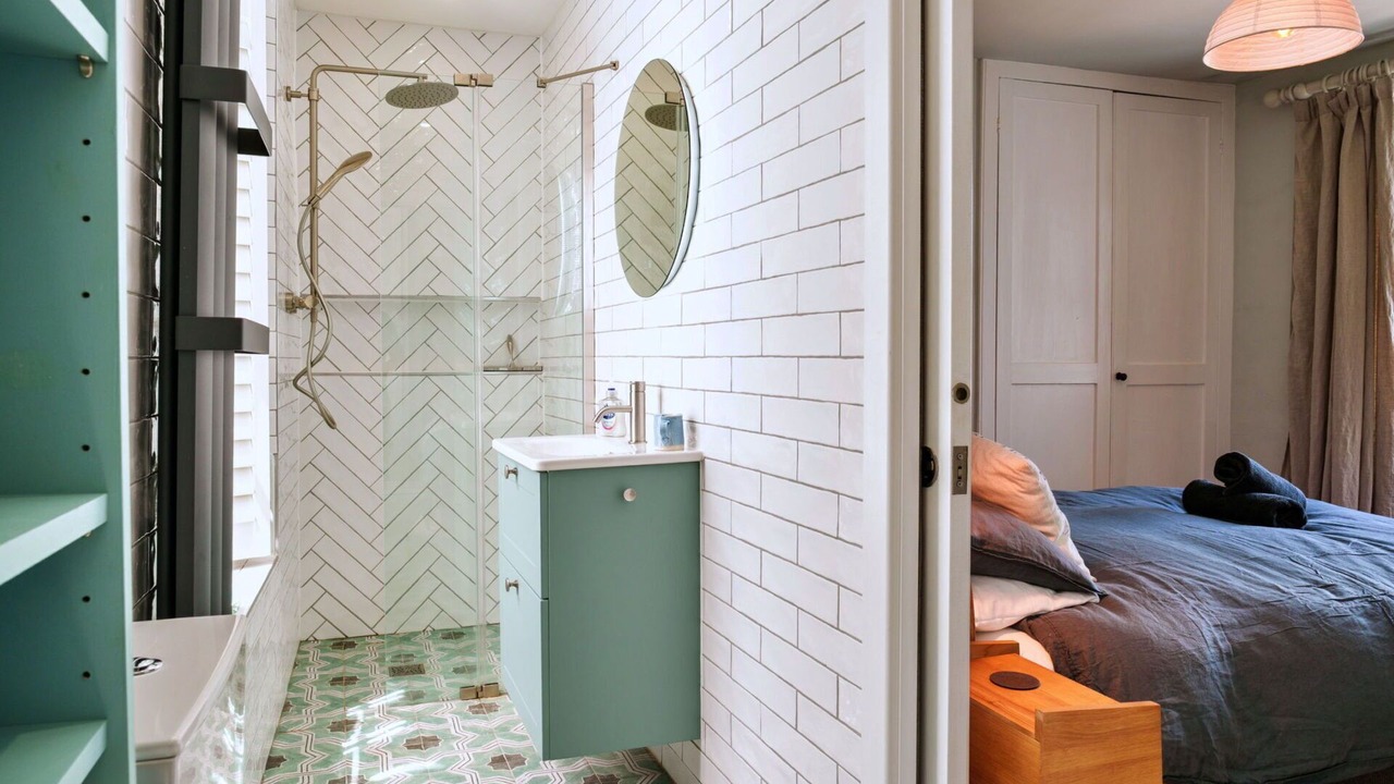 Photo of Bathroom in Cawsand